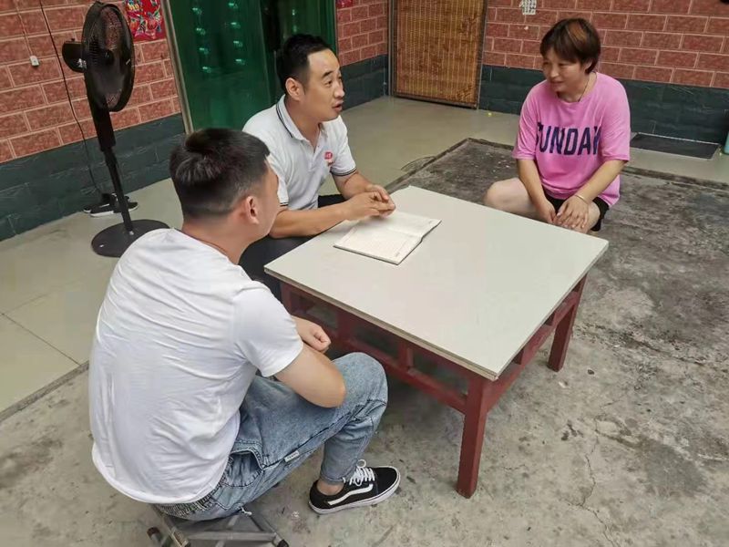 博農(nóng)乳業(yè)黨支部扎實開展“入戶訪民情、我來辦實事”活動